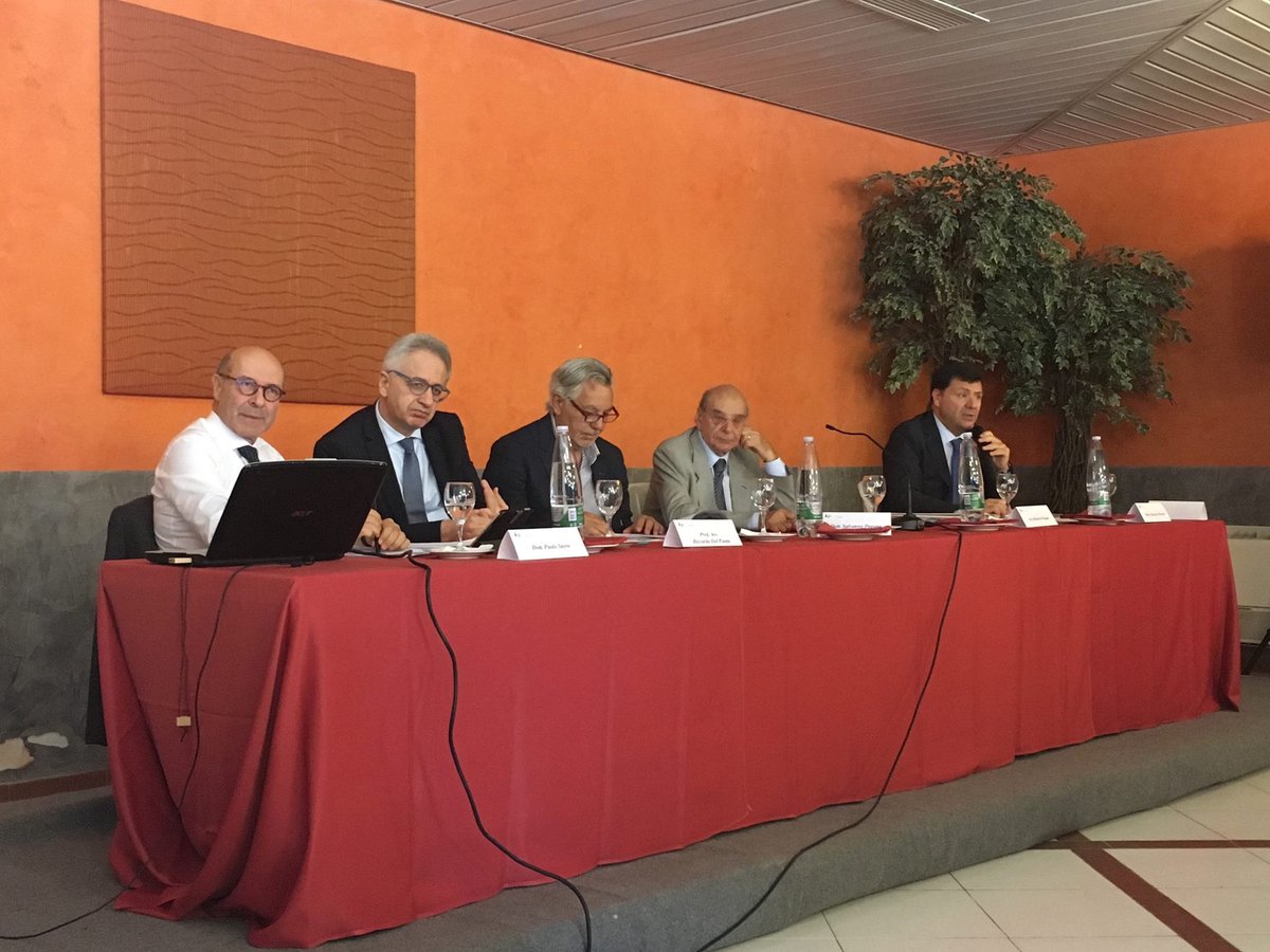 PaoloStern's tweet photo. #jobsact e futuro delle #cococo ne ho ragionato a Siracusa con Riccardo #DelPunta https://t.co/EBeZgfWW2t
