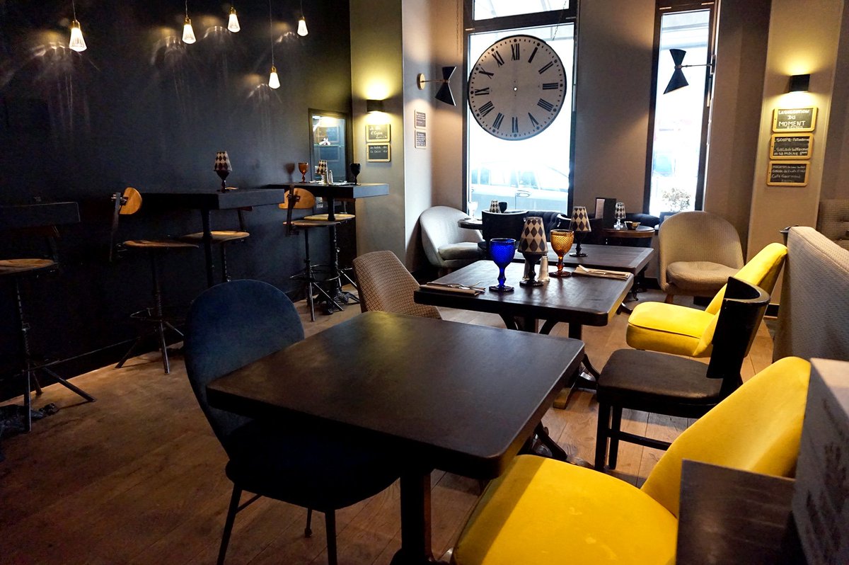 EugeneEnVille's tweet photo. Le mobilier de notre salle de petit déjeuner fait peau neuve ! New furniture in our breakfast room! #EugeneEnVille https://t.co/565lYaqz8P