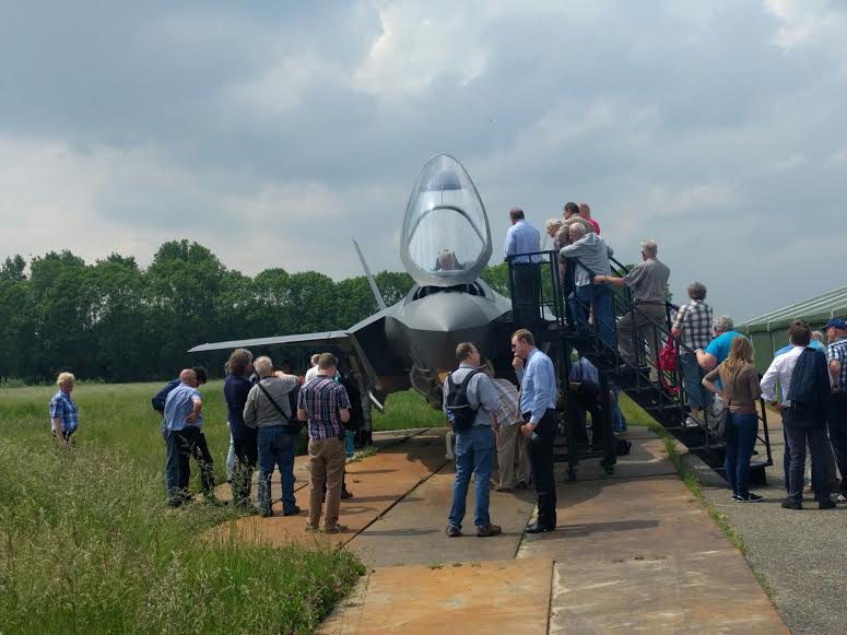 Vliegbasis Leeuwarden (@vlbleeuwarden) on Twitter photo Omwonenden <a href="/VlbLeeuwarden/">Vliegbasis Leeuwarden</a> maakten vandaag persoonlijk kennis met de #F35 #F35naarNL #goednabuurschap Omwonenden <a href="/VlbLeeuwarden/">Vliegbasis Leeuwarden</a> maakten vandaag persoonlijk kennis met de #F35 #F35naarNL #goednabuurschap