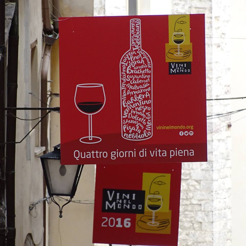sodesantangelo's tweet photo. I vini di SodeSantAngelo a #ViniNelMondo 2016, Spoleto
Vi aspettiamo al Chiostro S.Nicolò #winelovers!
#VnM2016 https://t.co/48S2HrO8Hx