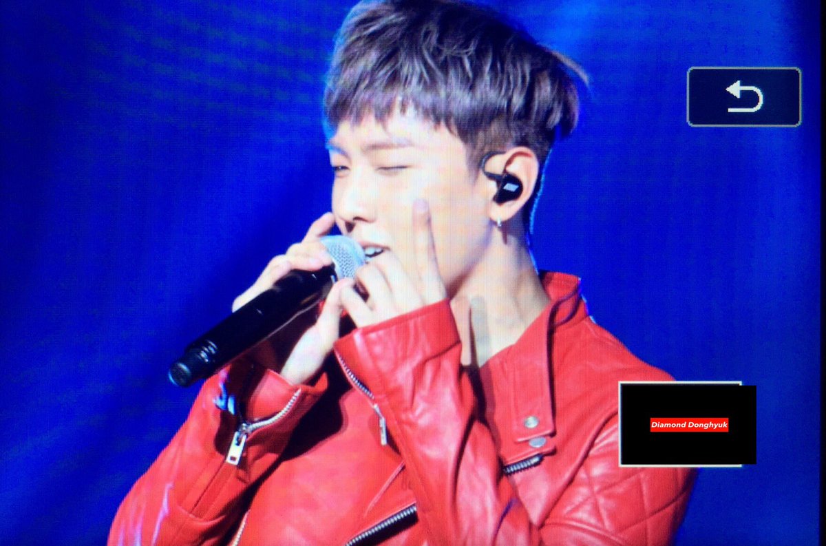 Diamond_D_0103's tweet photo. 160603 iKONCERT in  선전 prev1
#동혁 #Donghyuk #아이콘 #iKON https://t.co/2V0vPyA16X