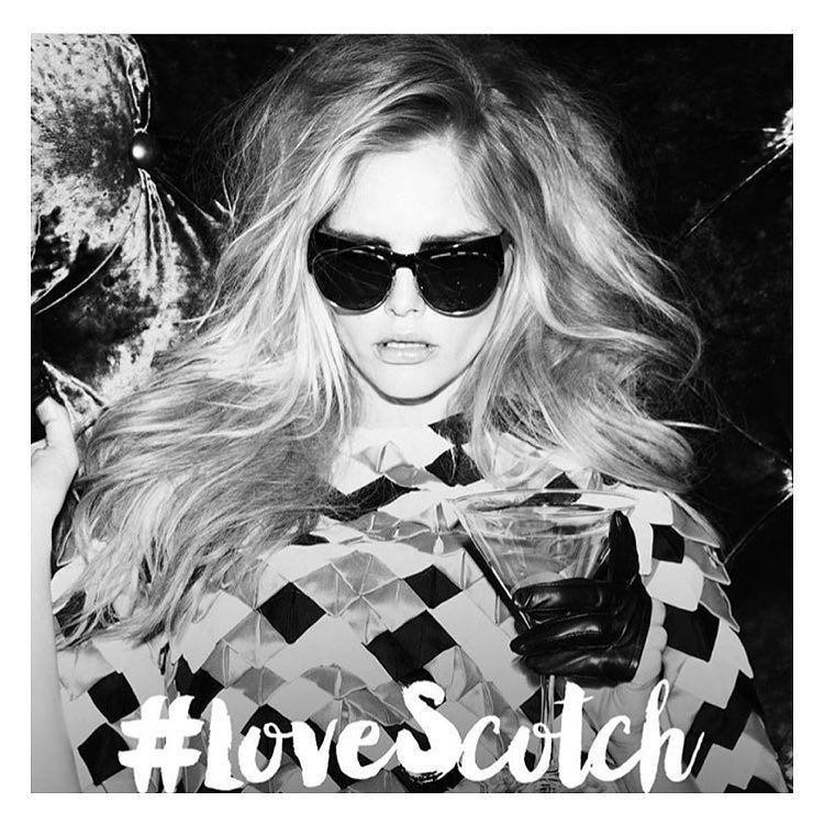 inprmag's tweet photo. F R I D A Y #lifestyle #Luxury #friday #ilovescotch #party #eeekend #friends #happypeople https://t.co/3COBy8Ju6g https://t.co/hmk9gbsTOW