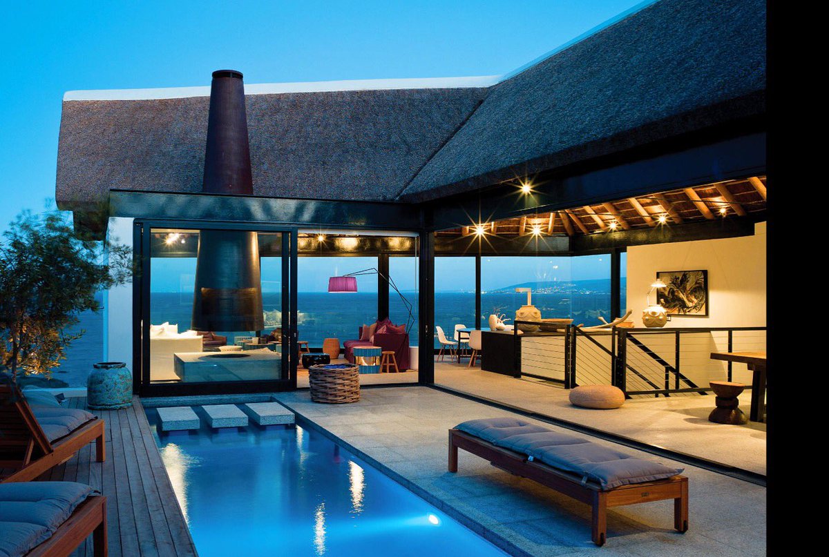 hoommagazine's tweet photo. Silver Bay in South Africa by SAOTA. Amazing article in #hoommagazine. Summer Houses - Great Guide! #summer #inspo https://t.co/yI0gGhXwye