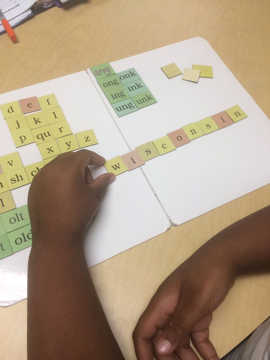JEwingTeach's tweet image. These Dolphins have come so far this year with their phonics skills!  #proud #wilsonlearning @CCPS_Super @CHandte33