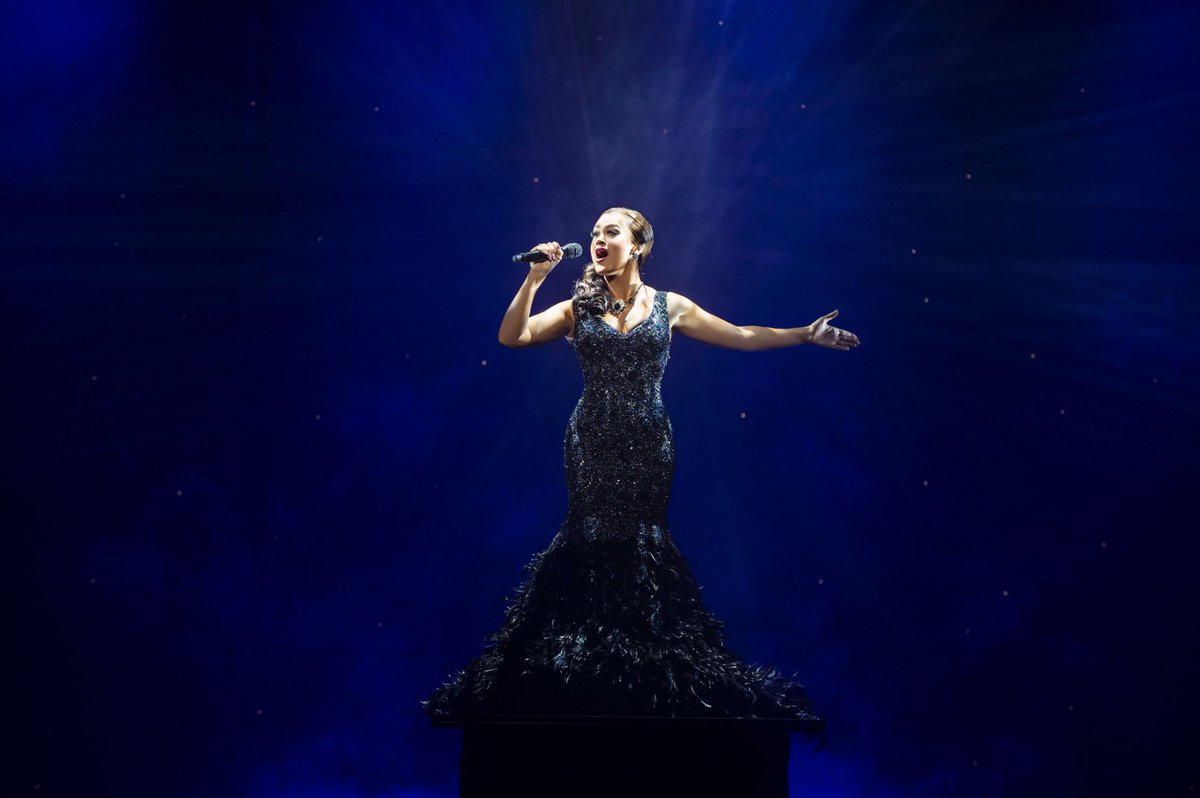 simon_dukey's tweet photo. After bowing out of @TheBodyguardUK to rave reviews @iamzoebirkett launches @TheZBAcademy https://t.co/qZoJ6p1IXe https://t.co/TnWoZ1ucOz
