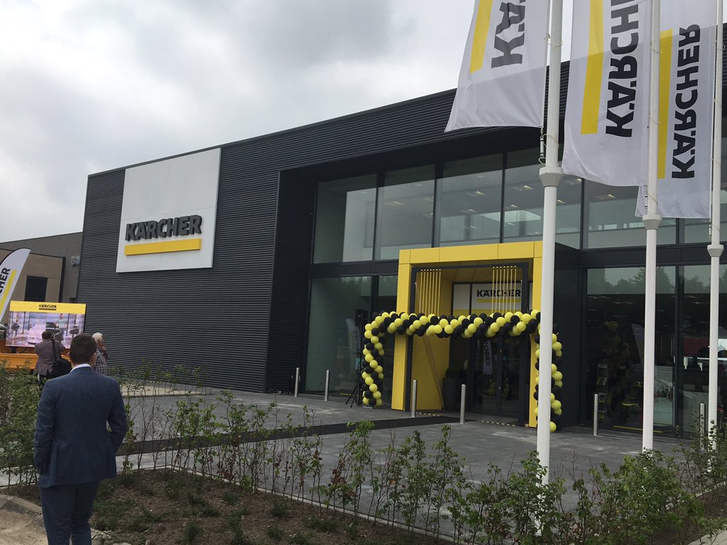 Aanwezig bij de opening van het nieuwe <a href="/KarcherNL/">Kärcher</a> pand in Made samen met <a href="/LeroyMeurs/">Leroy Meurs</a> ! Gefeliciteerd