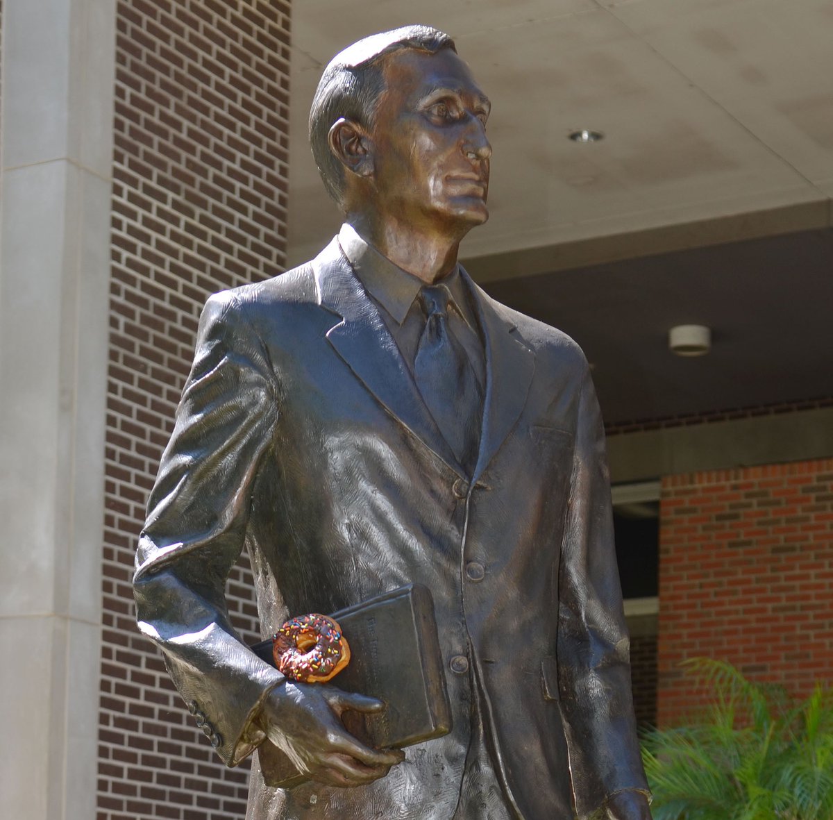 FSU Anne's College tweet media