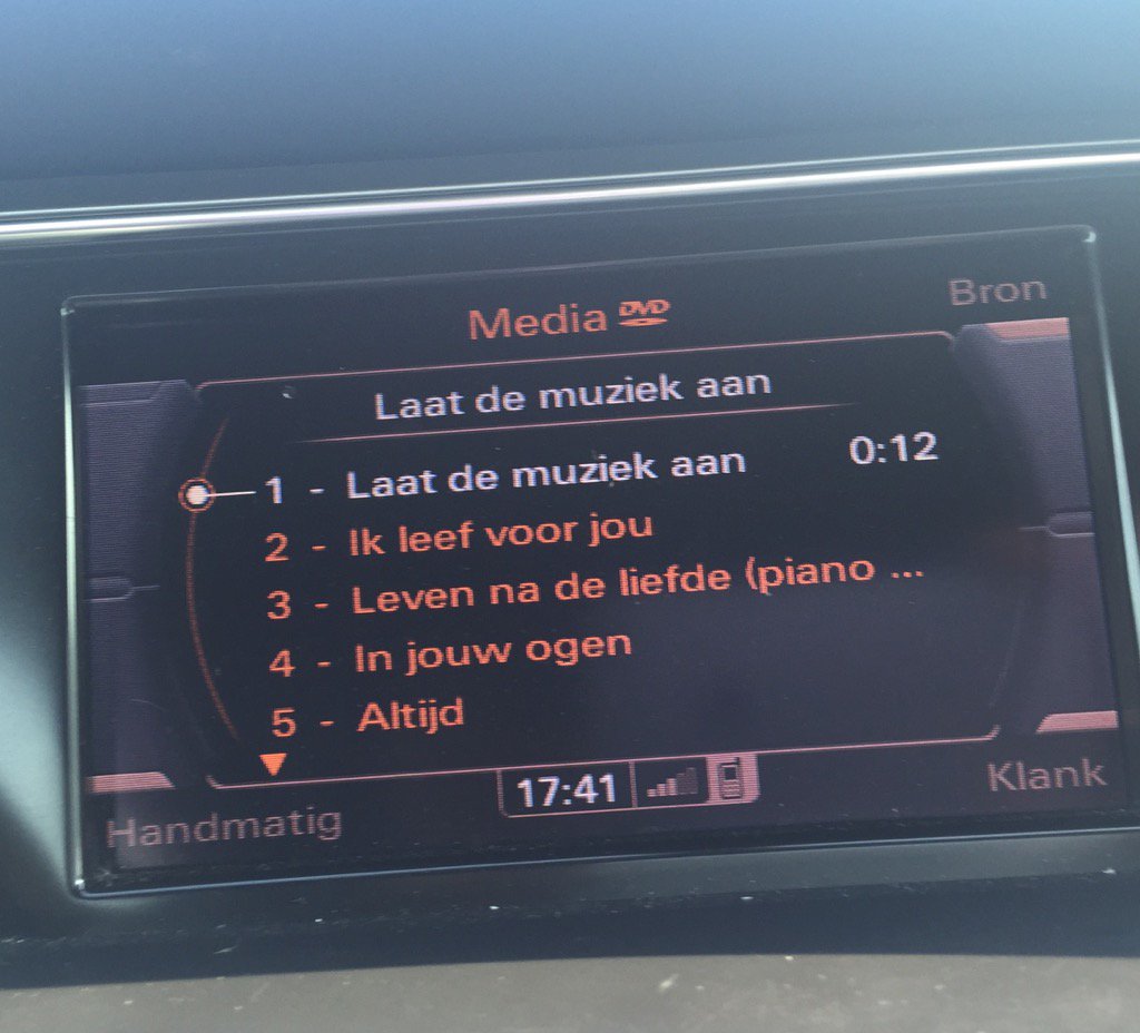 Met een dikke glimlach terugrijden van een waanzinnig DNA congres. Cd van #vangrail  vol aan. #wijzijndna