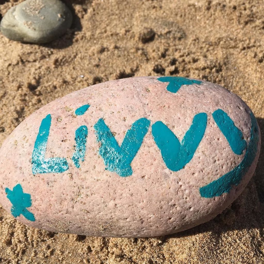 Livvyssmile's tweet photo. Always with us #nomoreemptyarms https://t.co/YMJdtZqGvE
