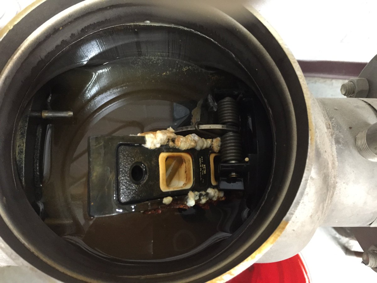 hydrocorpinc's tweet image. Oh..the things you will see. Thanks Brian-Lighthouse Plumbing for sharing what he found inside #backflow on fire sys