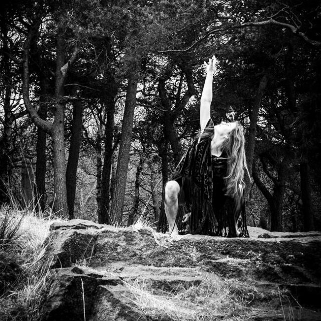 runahmusic's tweet photo. I've been calling for you, before we met and before I knew. ~ R

#runah #poetry https://t.co/fdc6PcNgFx