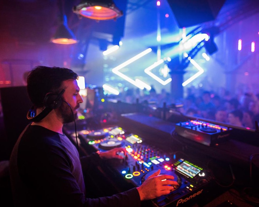 toyboxtoronto's tweet image. .@MarkOliverLive is taking over the decks tonight with a #CLASSIC set inside UNIUN Nightclub. #FactoryFridays 🙌