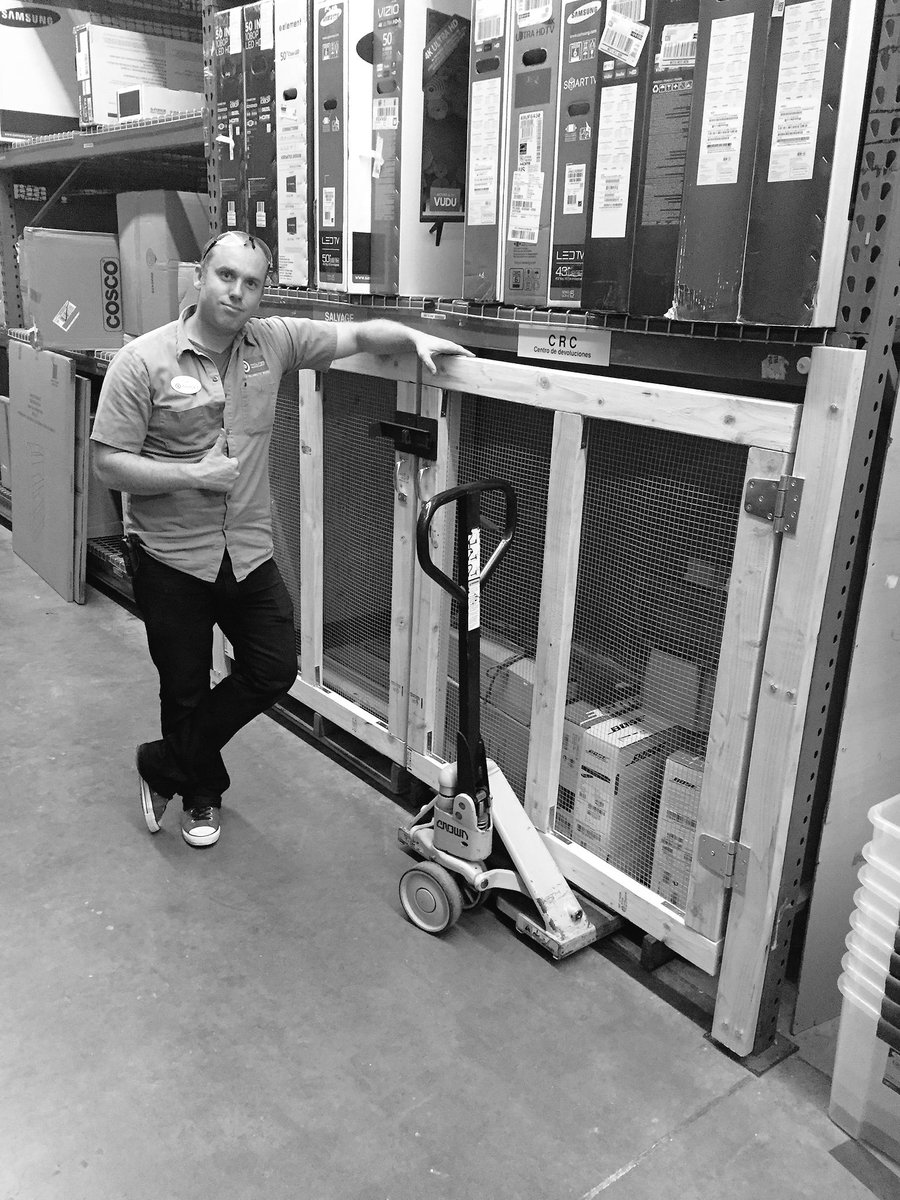 rptacoma's tweet photo. @mayerj720 @justinpiger CRC is on lockdown at T0681 https://t.co/zZ3ryph42C
