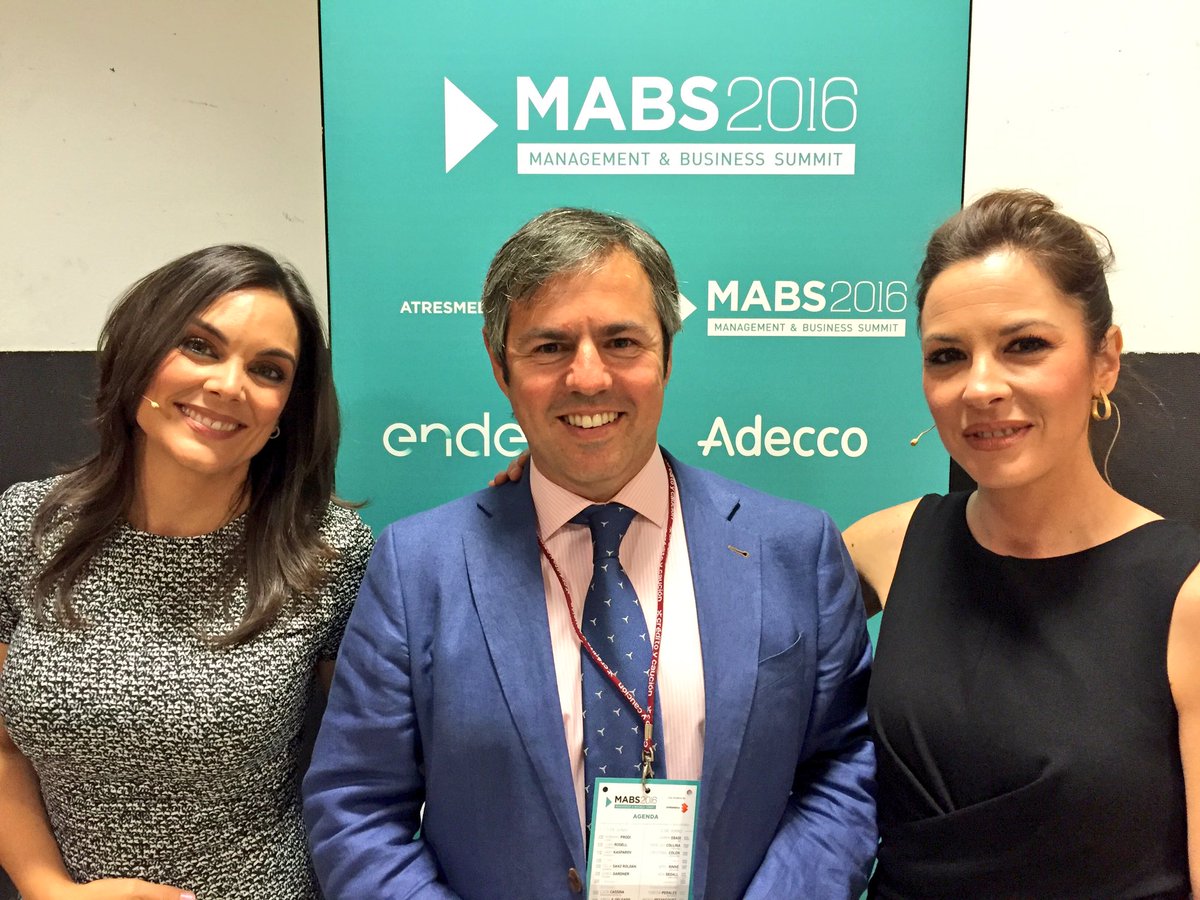 masqueniebla's tweet photo. Proximo presentador del telediario!!!!! Con @MonicaCarrillo y @mmendizabal1 #MABS2016 https://t.co/wUVhCaVPci