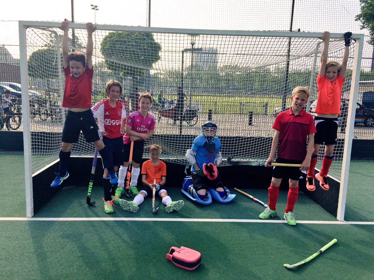 KampongJD1's tweet photo. Wat was het warm... maar lekker getraind en klaar voor morgen!!! #kamponghockey #blauwhart 💙 https://t.co/qUlZqUmcoV
