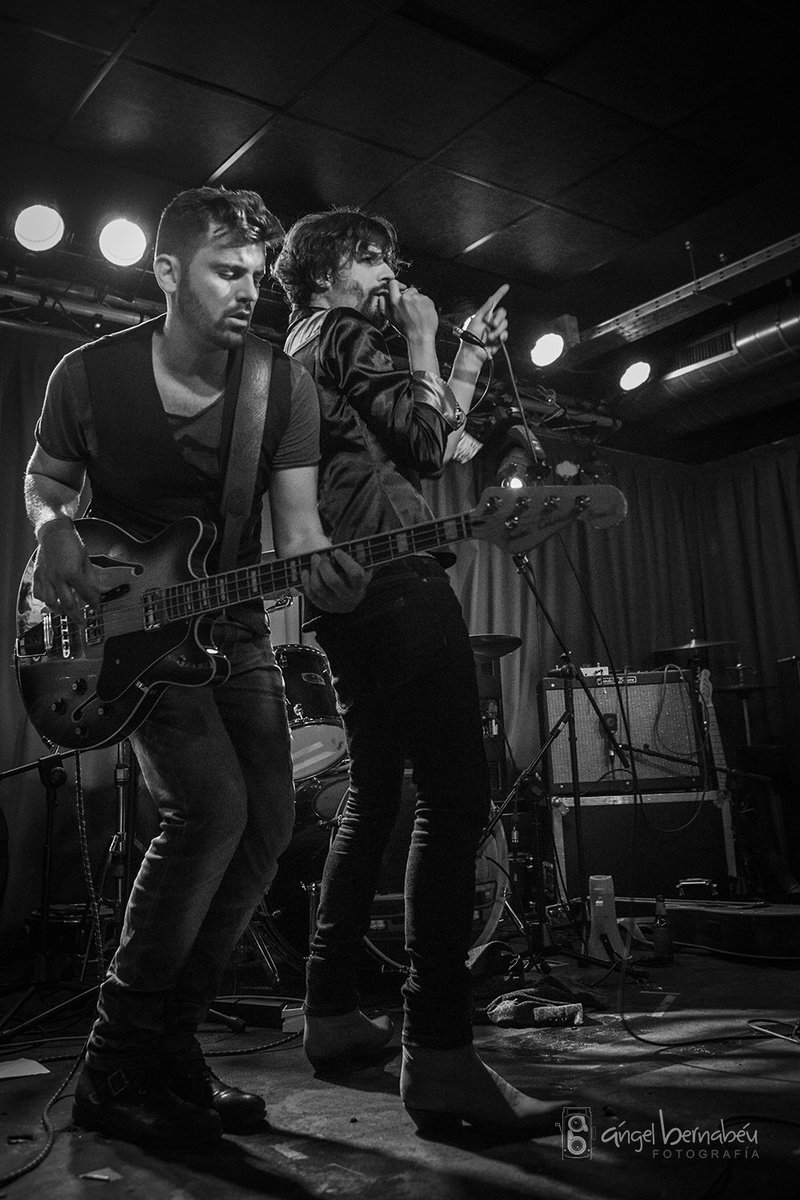 Una noche eterna en <a href="/SalaXSVQ/">Sala X</a> para <a href="/Belivemusic_es/">BeLive Music</a> @BFGteets + <a href="/myyellowstone/">My Yellowstone</a>: (nubr.co/vxD8jQ)