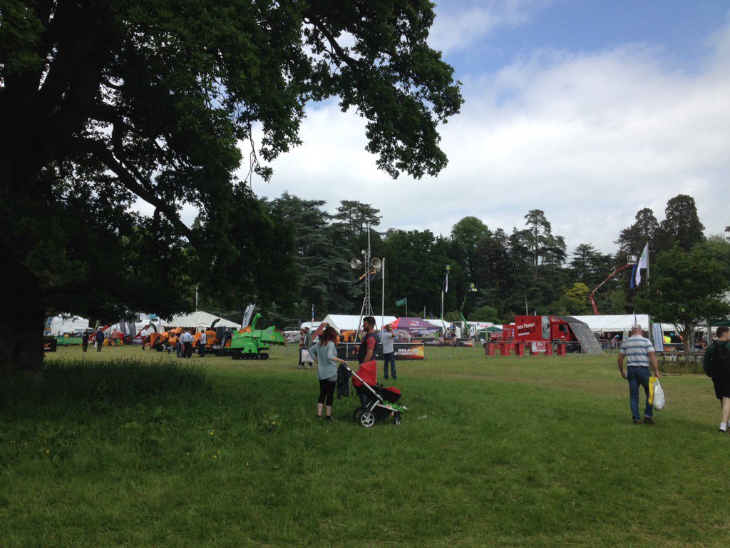 ADMTrees's tweet photo. Another excellent and well presented show well done Arb Association! #ArbShow2016 #admtrees https://t.co/jSCa1hyORS