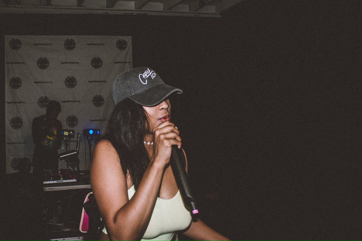 photojonesco's tweet photo. #LIVEASSART https://t.co/Ziu7wnm42Y