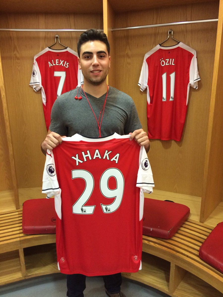 xhaka arsenal jersey