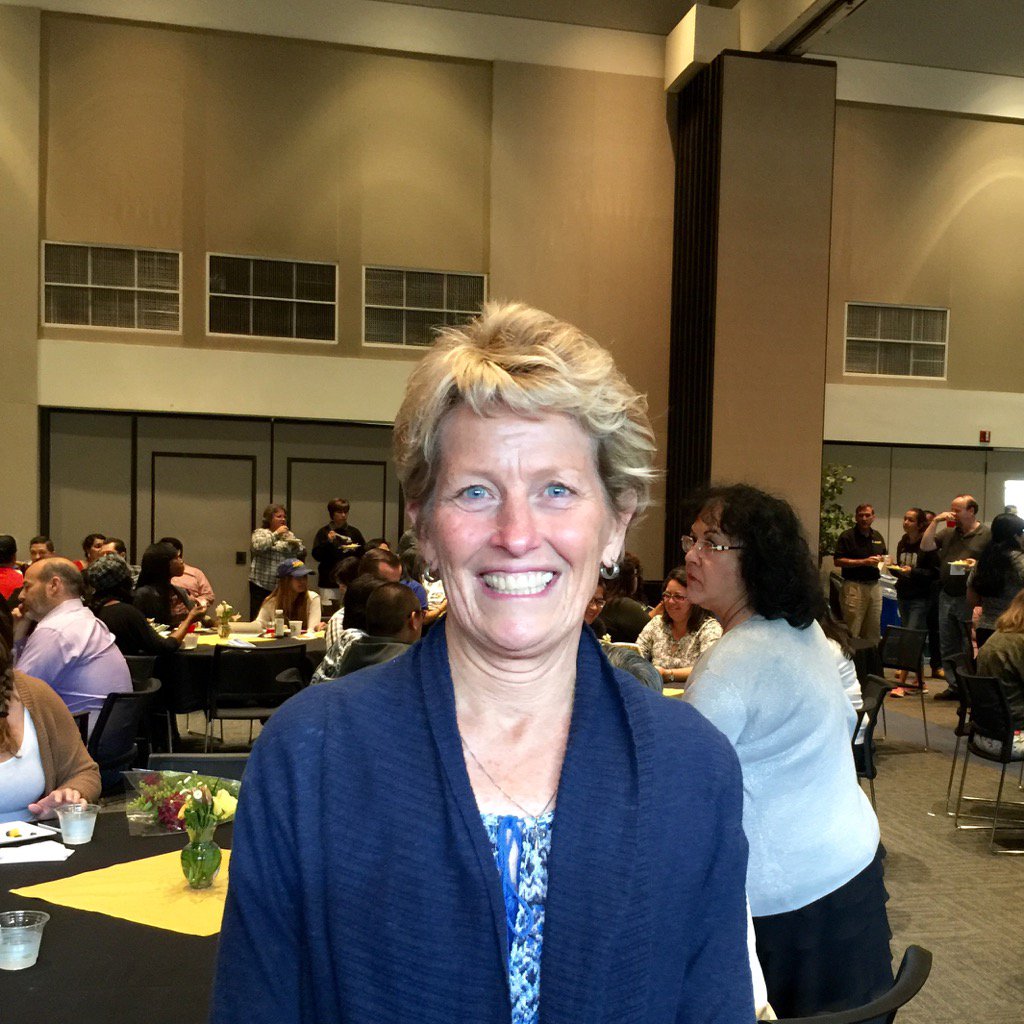 Director of Club Sports and Recreation Rita Hayes has served #GoBeach for 30 amazing years. Thanks! <a href="/csulbrecsports/">CSULB Rec Sports</a>