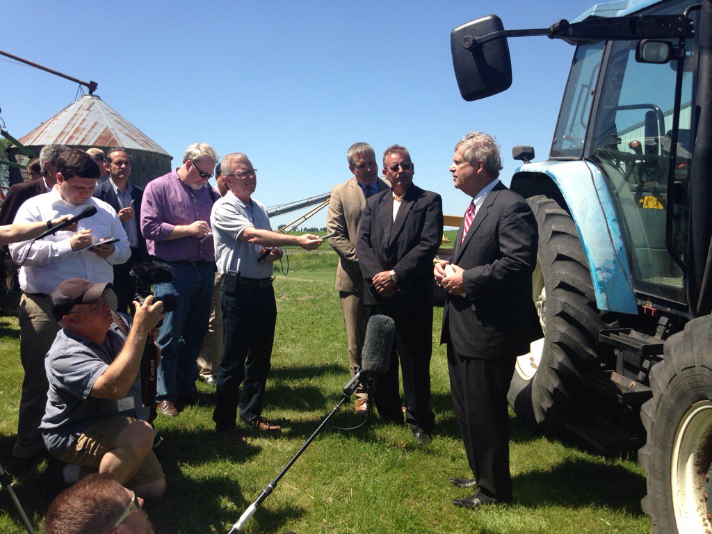 Ag Sec Vilsak: "The embargo is an artificial limit between #Cuba and #USA"