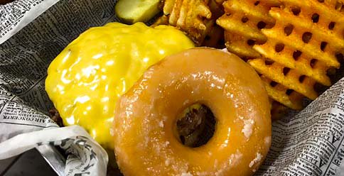 Why The Committed Pig Is The Best New Burger Joint In NJ spoonuniversity.com/place/why-the-… <a href="/CommittedPig/">the committed pig.</a> <a href="/Morristown411/">Morristown411.com</a> #NJ