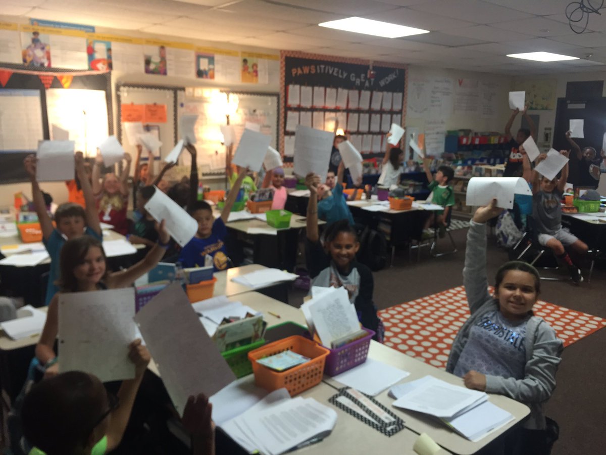 hughesieshounds's tweet image. We wrote a whole 5 paragraph essay in 20 minutes! #stamina #flashdraft @TCRWP @carinjgarton @BUSDCommonCore