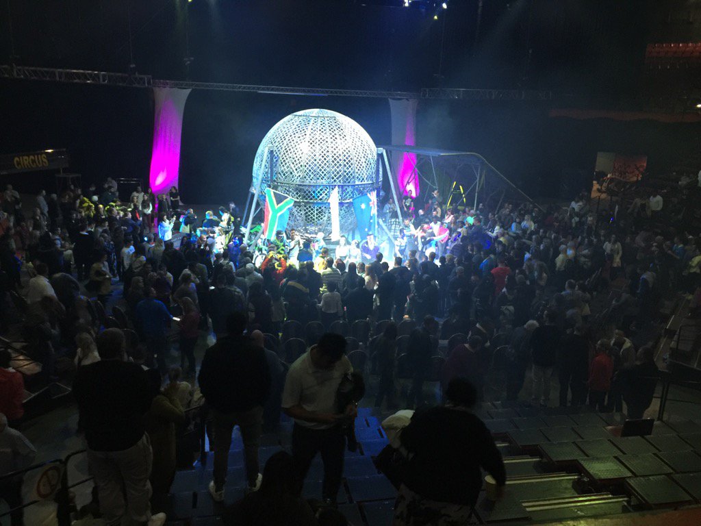 HaroldVanBuuren's tweet image. We love the #AussieCircus!!