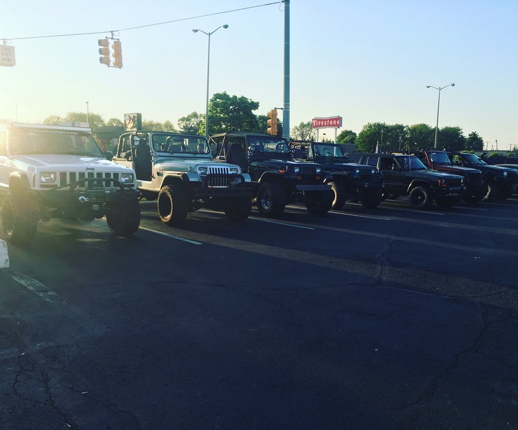 jeepyjs's tweet photo. Squad goals 👌🏼 https://t.co/YSYQnAYopY