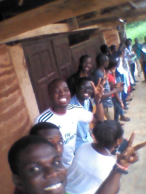 youngatheartgh's tweet photo. #ICTSummerCamp Volunteers been honoured by the pupils of Akaa https://t.co/PmKh3Rw4q9