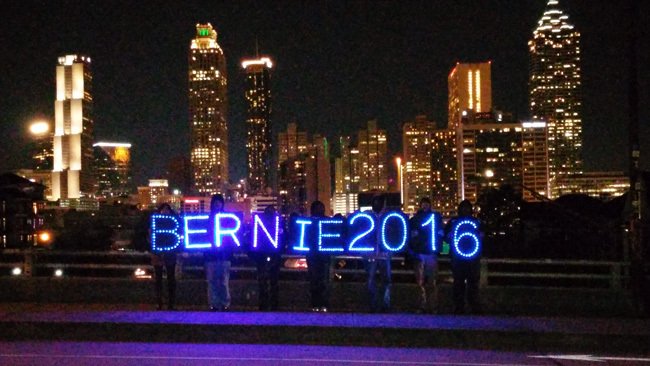 AmandaShouting's tweet photo. #BernieLightBrigade DO IT!
🔥https://t.co/KzX8aQEmud🔥
#caprimary vote early #CAforBernie https://t.co/olOLGJjowQ