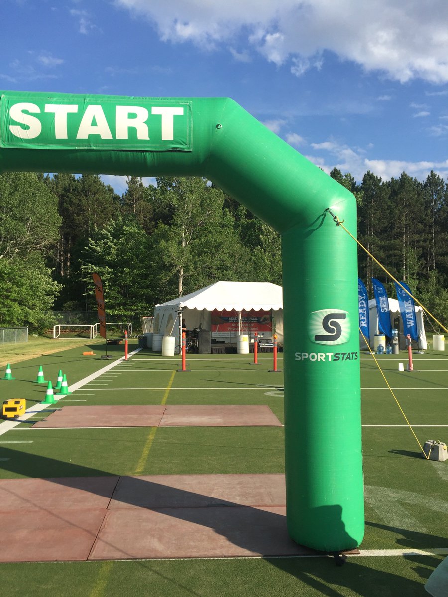 RFLinOttawa's tweet photo. We’re just 30 minutes from kick off of #Ottawa Centre #Relay! #ReadySetRelay #AcceptTheBaton https://t.co/RoLDzEnLqY