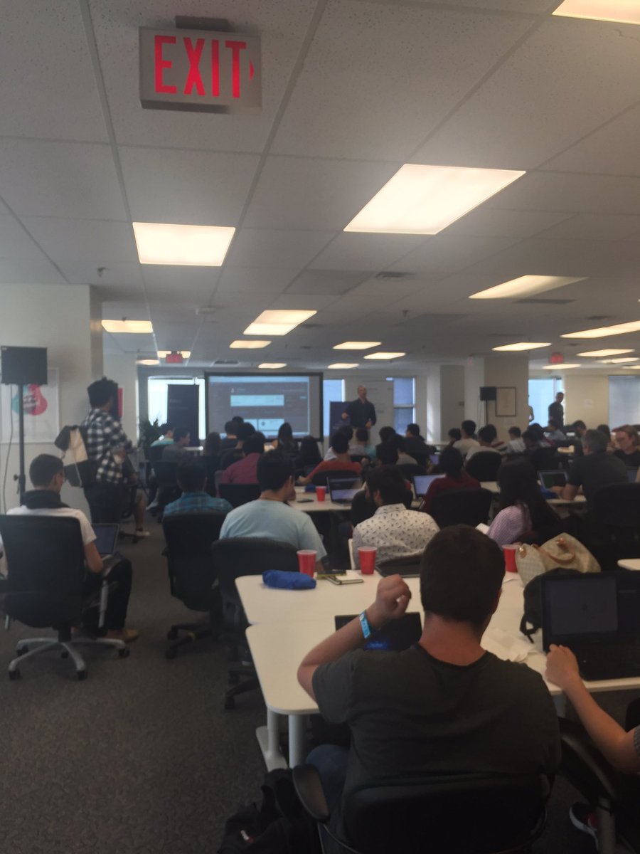 HackworksInc's tweet photo. Great turnout for the @connectedlab #watson #clhack kickoff https://t.co/EsH7IP5C9e