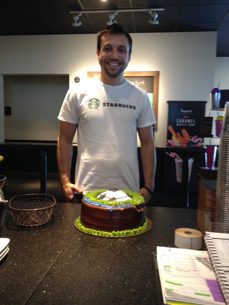 SbuxSrqDerekAve's tweet photo. Happy birthday to Jack!!! #timeflies #tobeapartner #d949 #derek #partytime https://t.co/VS8yr628YC