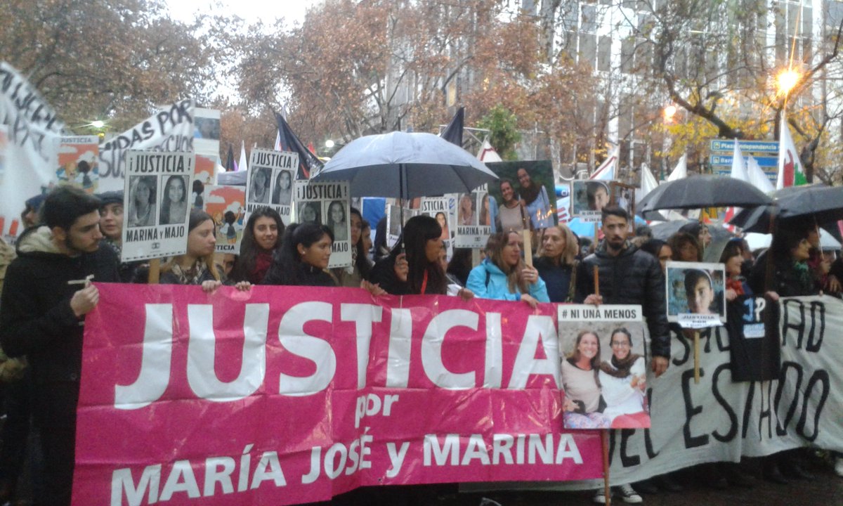 marinafemenia's tweet photo. En Mendoza reclamamos en contra de la violencia machista hacia las mujeres al grito d #NiUnaMenos #NiUnDerechoMenos https://t.co/eW333jZ8uO