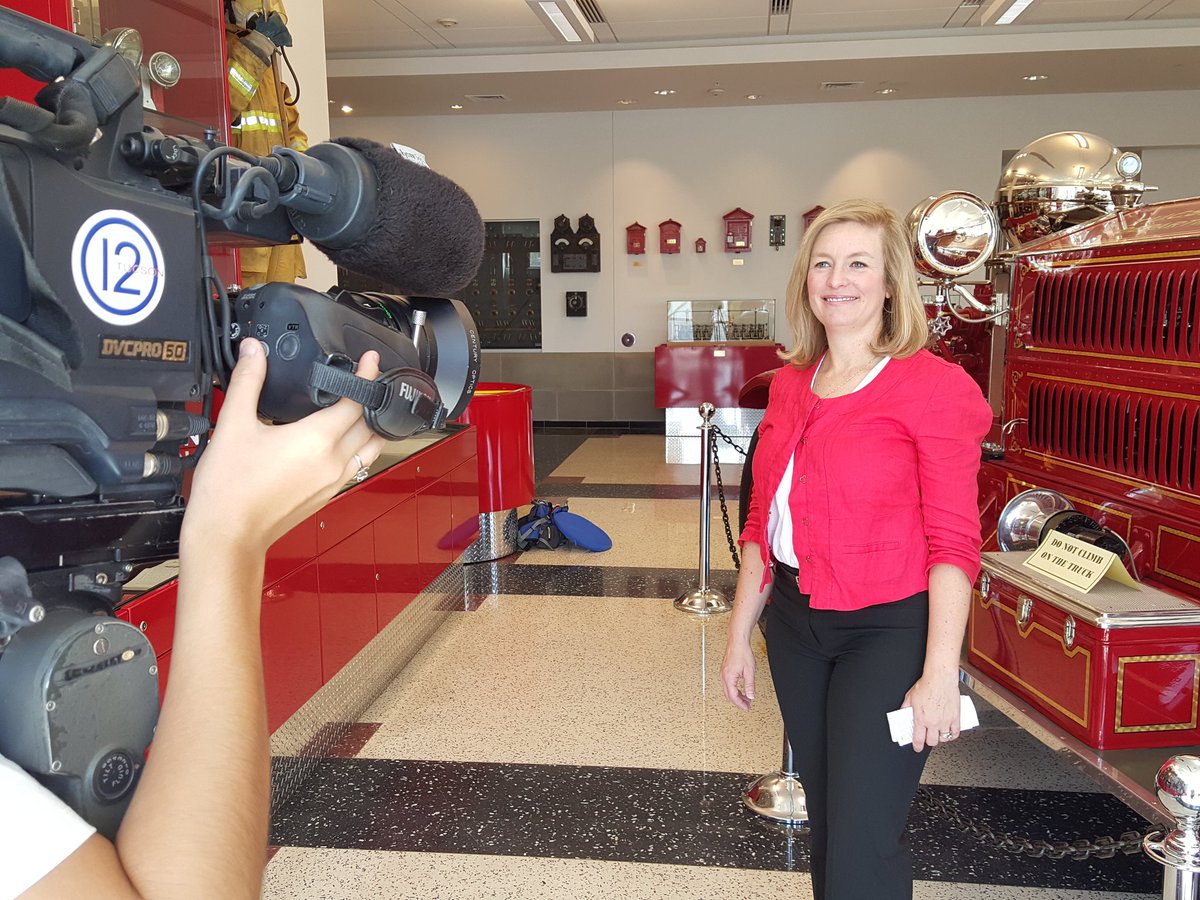 Tucson12's tweet image. Shooting our first edition of "In Tucson" featuring the #PulsePoint app at #FireCentral.