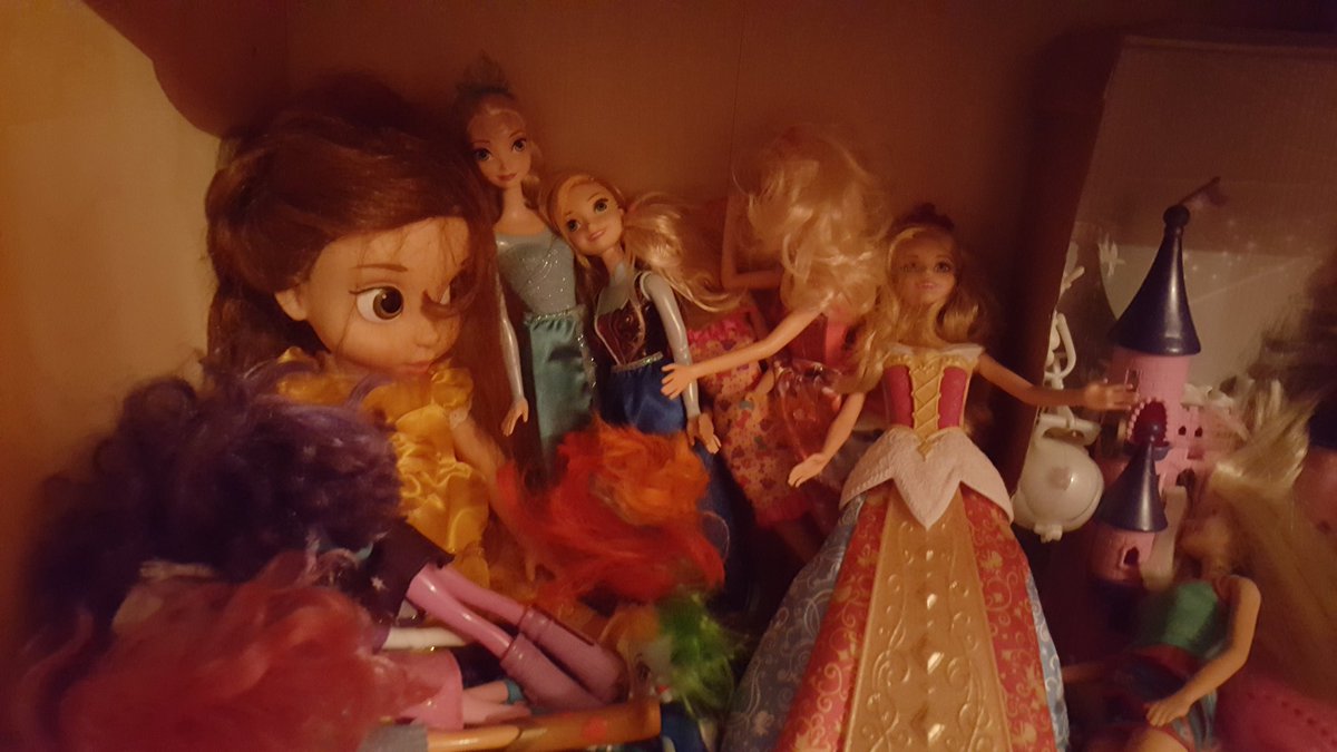 Aims_Alive's tweet image. Partying with the crazy kids tonight #justpretending #itsamumslife #happyfriday #wheresthevodka