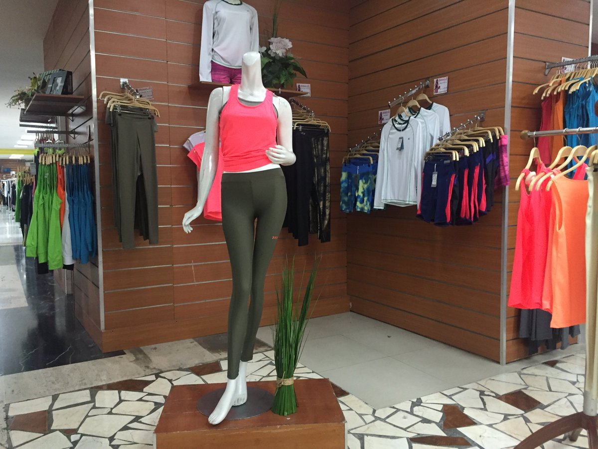 elrecreocc's tweet photo. Ven a conocer la #NuevaColección deportiva de #TiendasGraffiti en el nivel MC1 de #GaleríasElRecreo ¡Te esperamos! https://t.co/nSHYatqte8