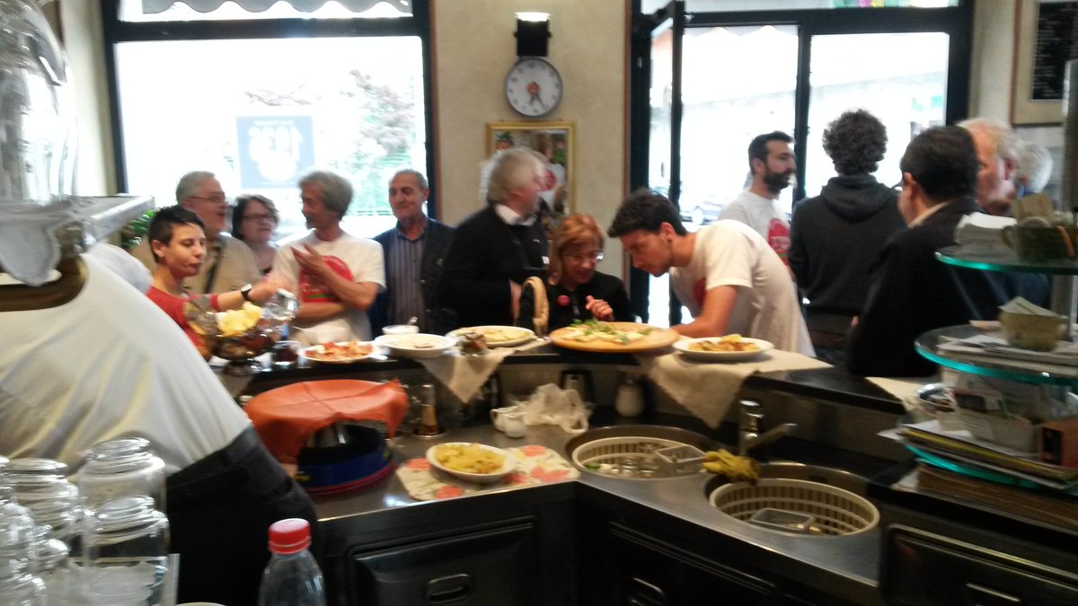 LucianoLupreg's tweet image. #Airaudo, ultimo giro in tutti i quartieri di Torino, qui Cir 4. Grazie. La parola ai cittadini. Vota To in Comune.