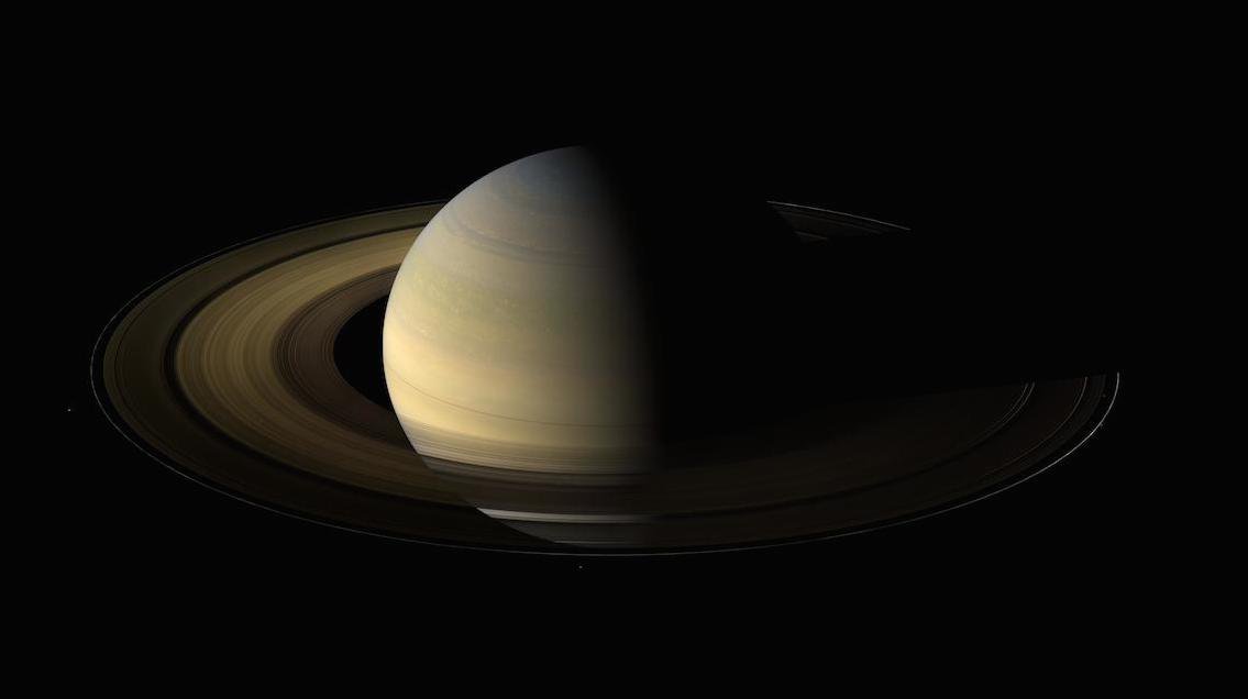 CassiniSaturn's tweet photo. Today #Saturn is at opposition. Find out how to see it in the night sky, and up close:  https://t.co/hh1tUDNRkw https://t.co/2X6JQfRHKZ