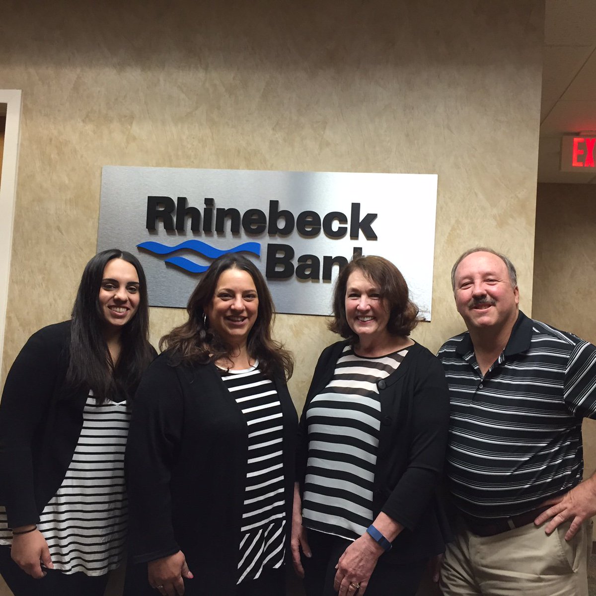 RhinebeckBank's tweet photo. Unintentional matching at the Corporate Office today! Happy Friday!
#RhinebeckBank #HudsonValley #MatchingStripes https://t.co/cUmxgeWyxS