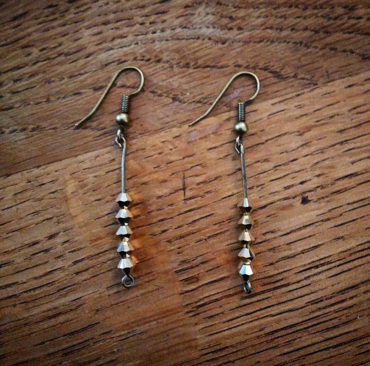 BeLizardHappy's tweet image. Parure Swarovski dorée belizardhappy.com/index.php?id_p… 
#bijoux #création #BeLizardHappy #BO