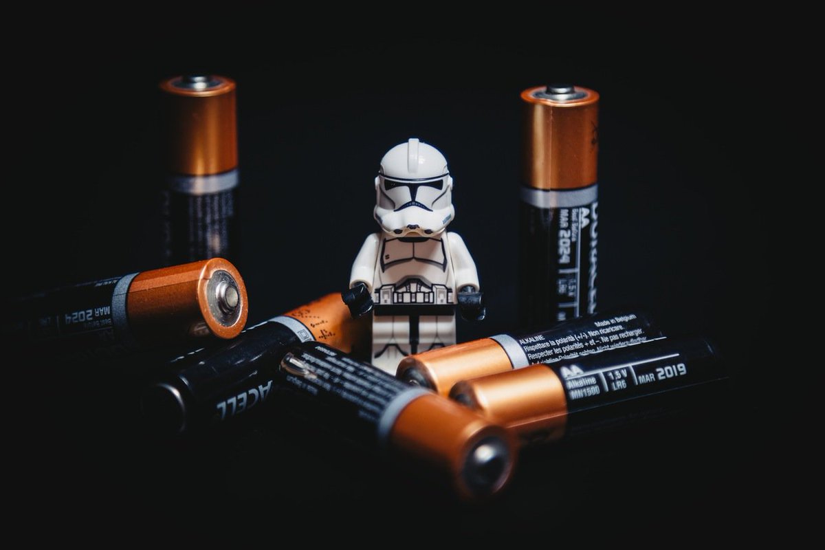 KnoxGear's tweet photo. Your #batteries will never go over to the #darkside with the Knox Battery Charger - https://t.co/B8FmVGf8DF https://t.co/ZlirVmMIIA