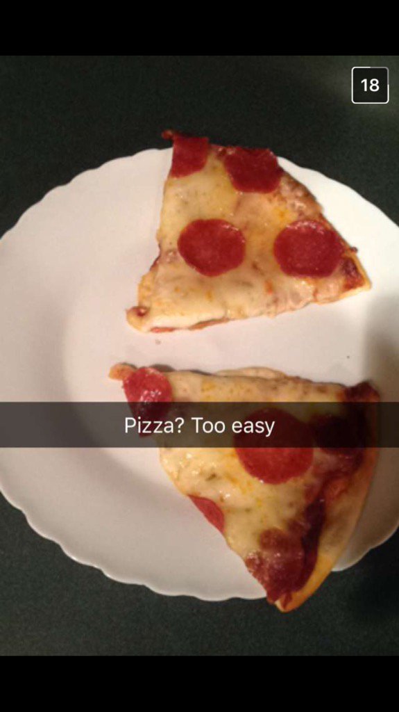 OmgPizzaClub's tweet photo. #pizzasnaps #pizzaislife https://t.co/uQFNPUpmsb