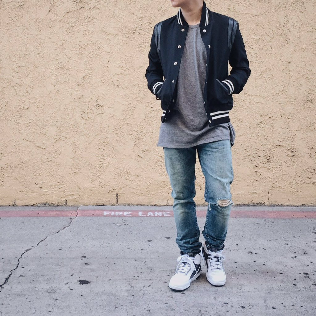 SimpleFits's tweet photo. #SimpleFits 📷 by @ldn2hk
Jacket: #SaintLaurent
Tee: #alexanderwang
Denim: #SaintLaurent
Shoes: #nike #airpython https://t.co/hMTDuKOcB2