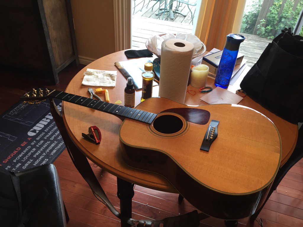 Bossguru's tweet photo. Battle-Axe almost ready for 🇨🇦 debut of BOSS VE-8 Acoustic Singer @ COSMO Fest Jun 4. Crazy ME80 deals!!! #CosmoFEST https://t.co/hMNhhfJcs5