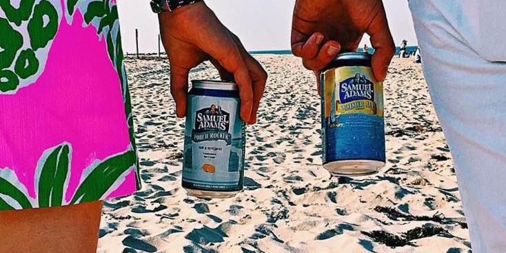SamuelAdamsBeer's tweet photo. Follow us to the weekend. #WeekendWithSam https://t.co/1riqQTwMgO