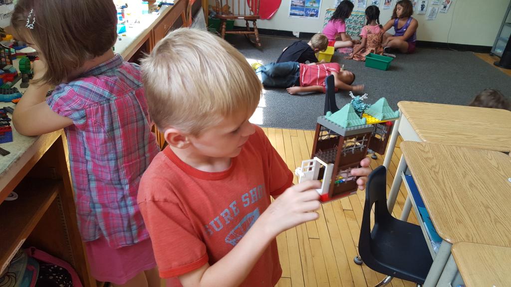 M_Sheane's tweet photo. A mellow Friday after the excitement of our field trip yesterday. @GilesCondors https://t.co/fkxa2i74MT