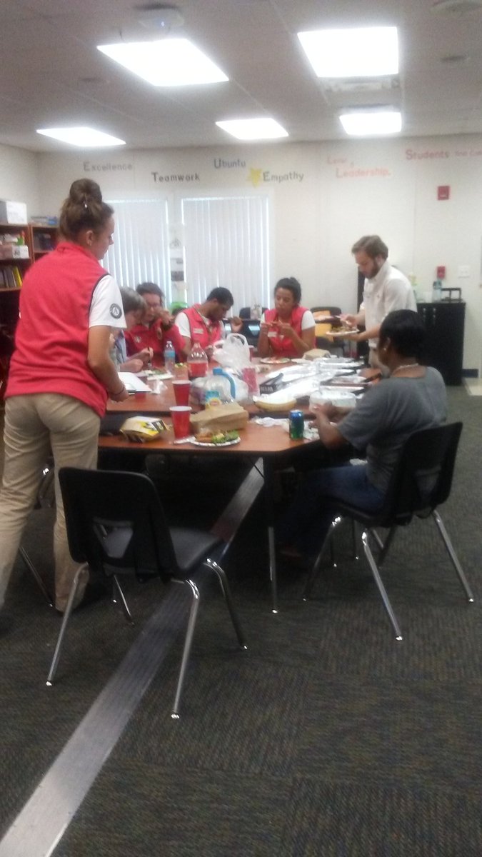 EvansCYO's tweet photo. Our last lunch with our partner teachers #MakeBetterHappen https://t.co/v2IKPOKGXi