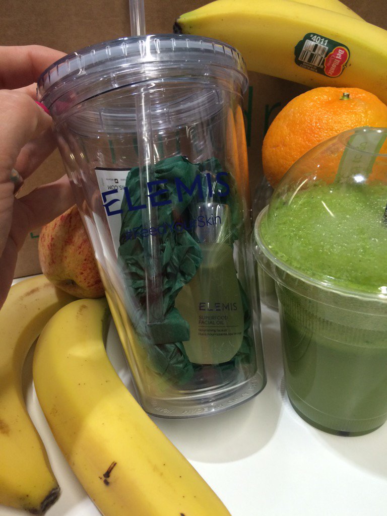 AliYoungBeauty's tweet image. Check out @Elemis global launch of the new #superfoodfacialoil product of the month @qvcuk healthy inside and out!